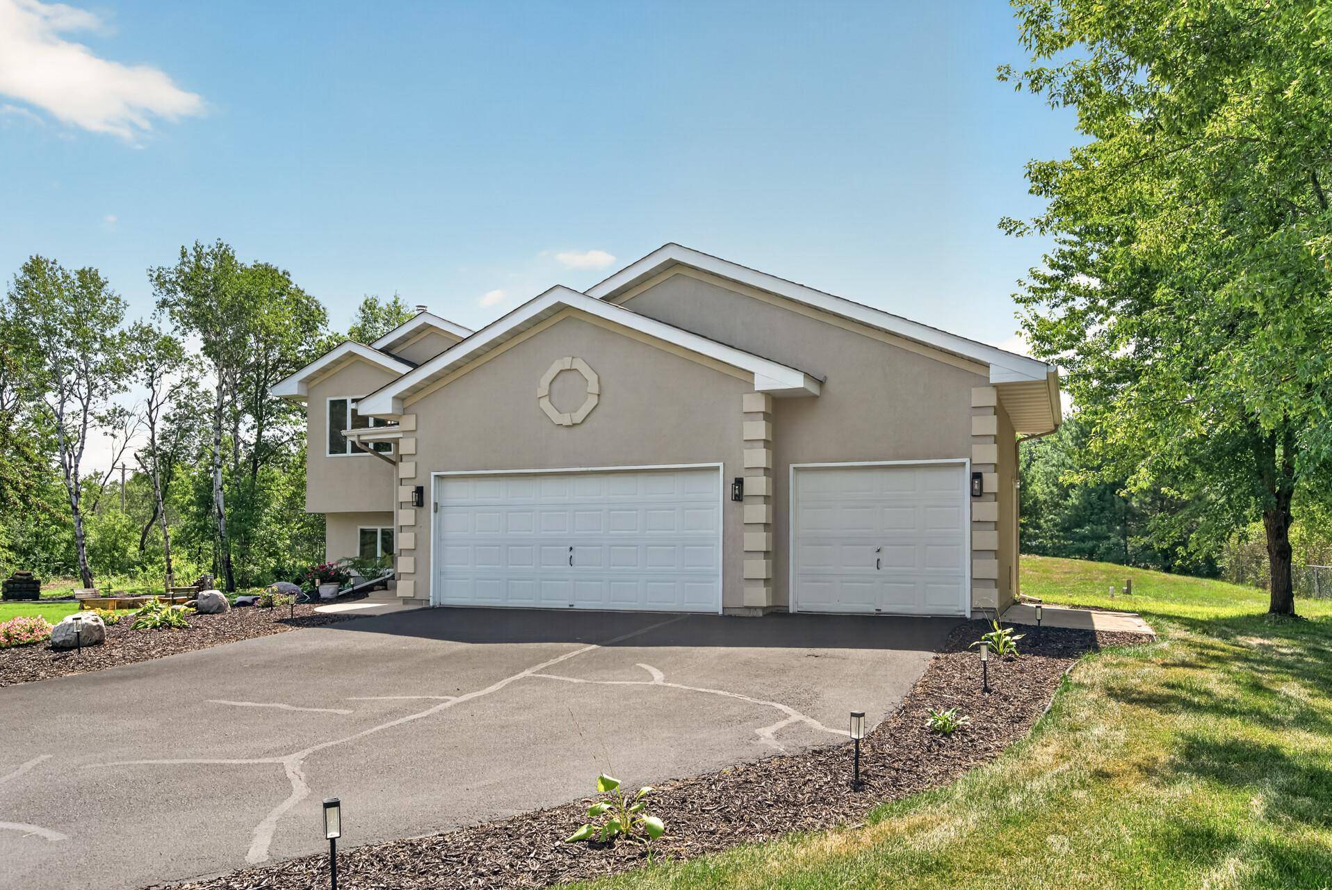 486 193rd LN NE, Cedar, MN 55011