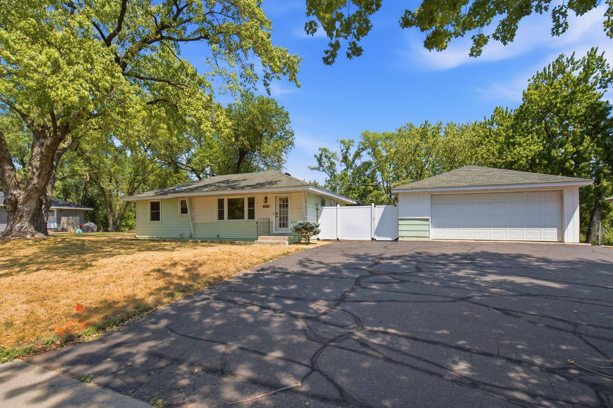 8031 Hadley AVE S, Cottage Grove, MN 55016