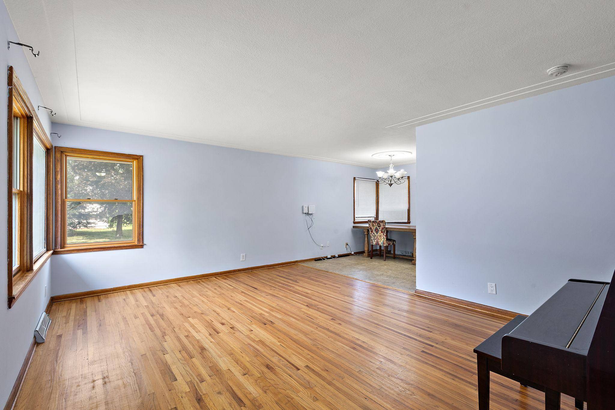 6924 Scott AVE N, Brooklyn Center, MN 55429