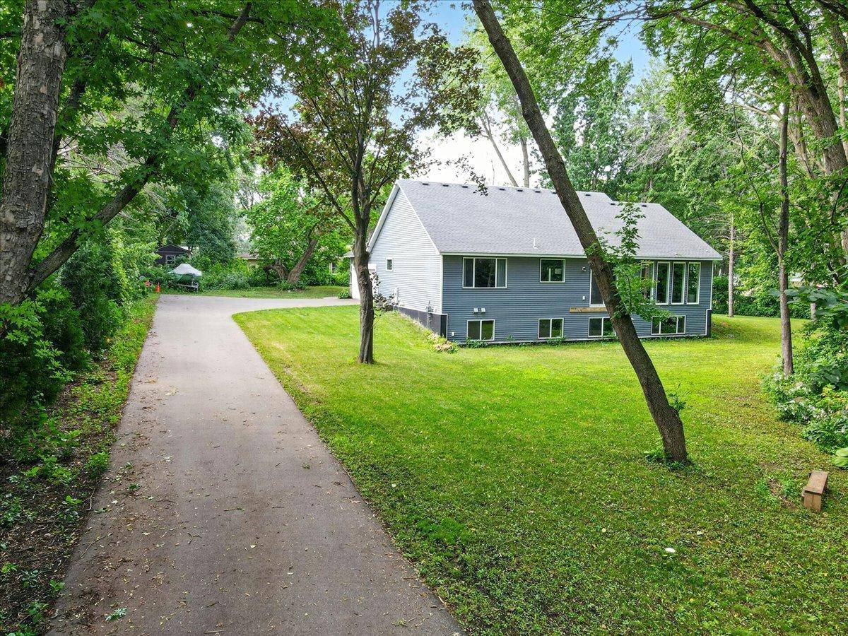 3129 Vale CIR SW, Prior Lake, MN 55372