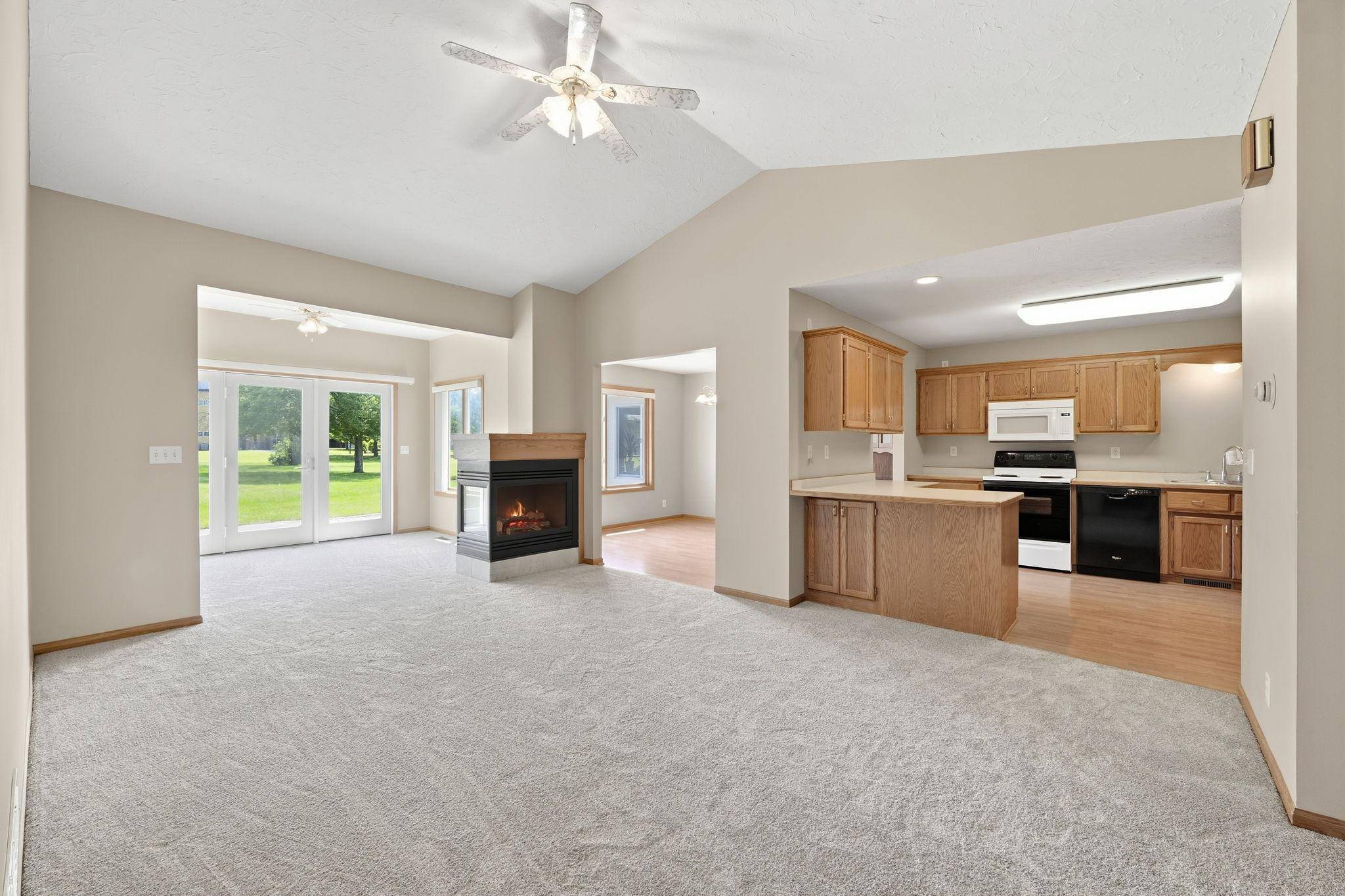 111 S West ST, Belle Plaine, MN 56011