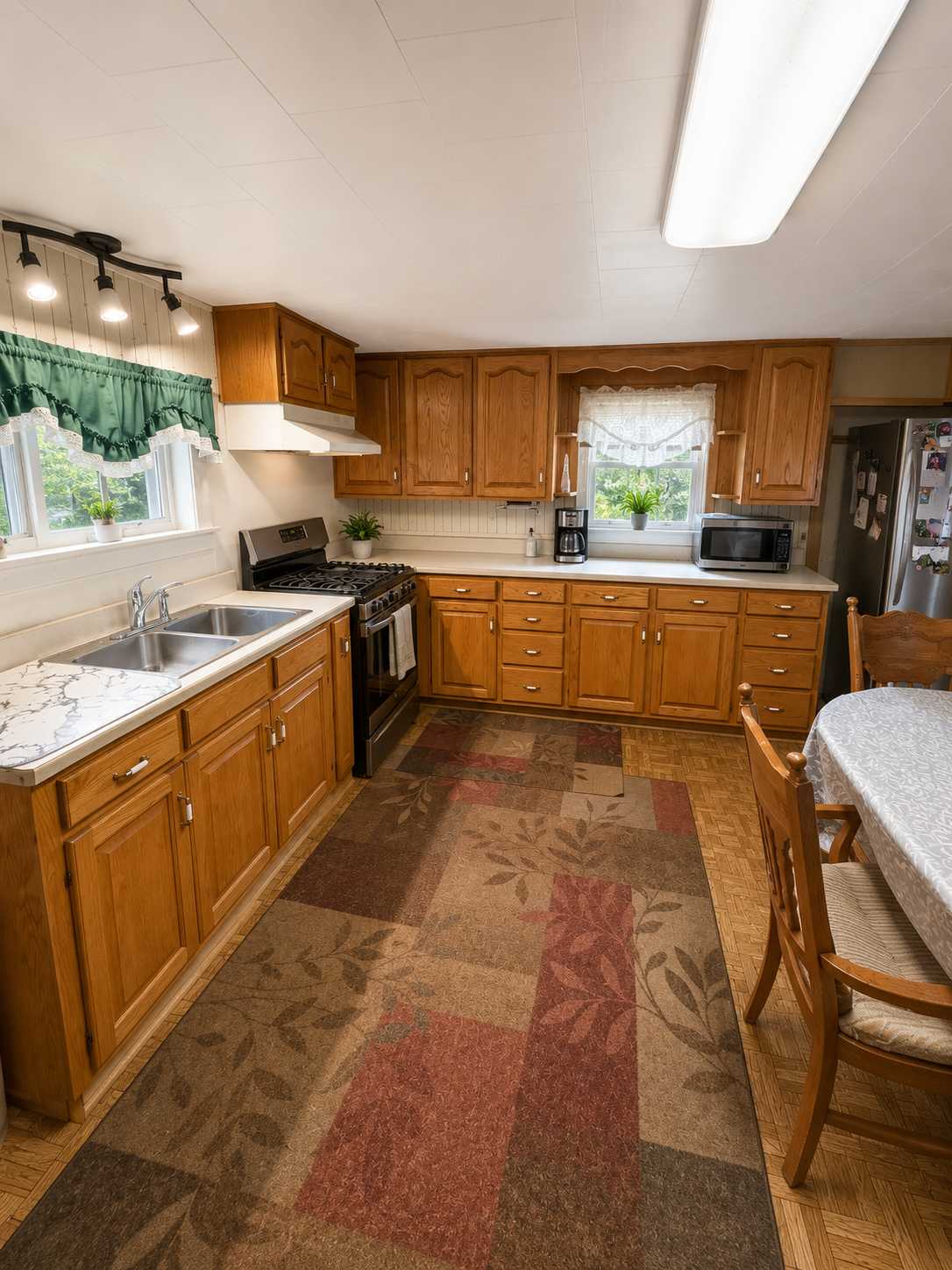 215 Buchannon ST N, Waterville, MN 56096