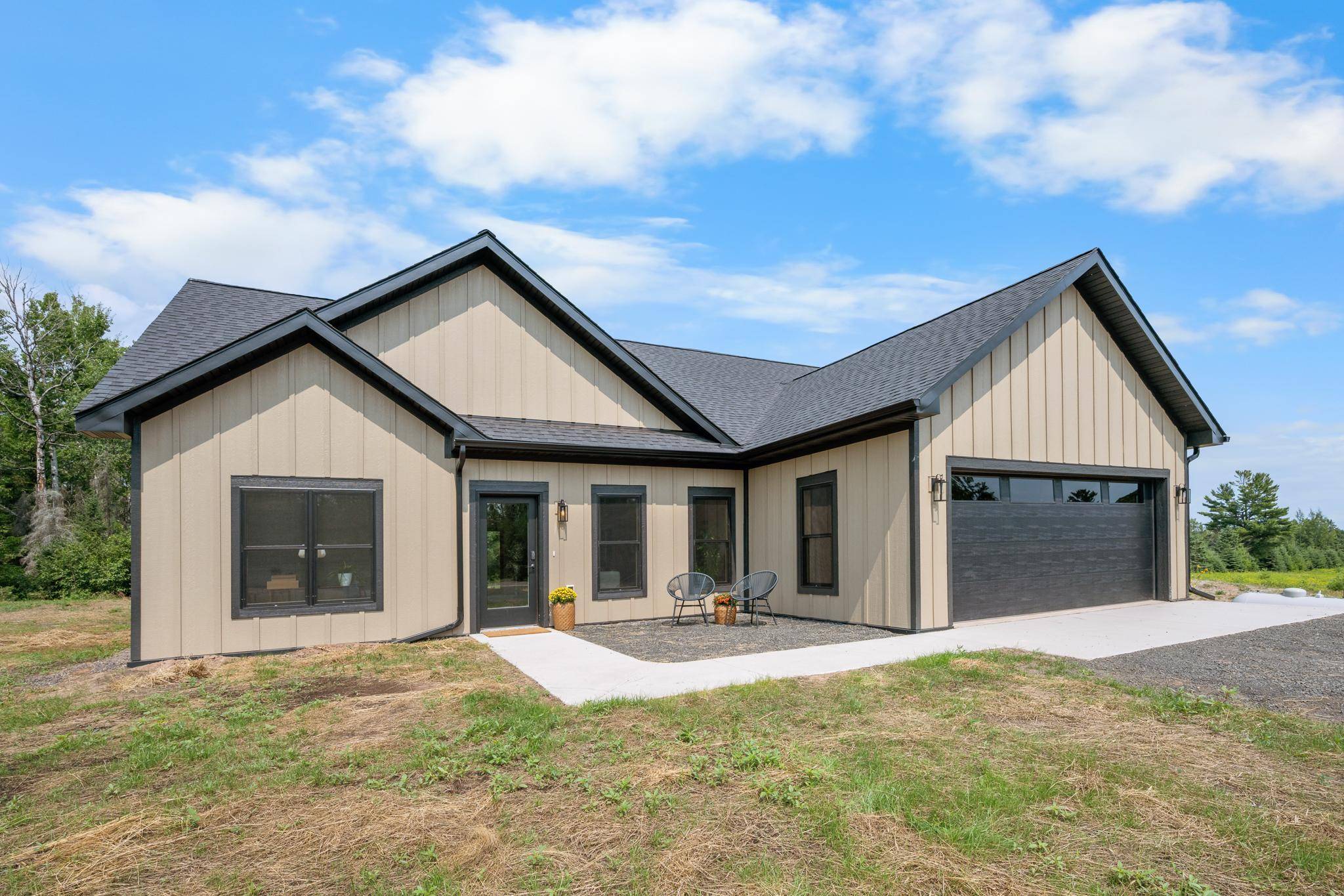1241 Airport RD, Two Harbors, MN 55616