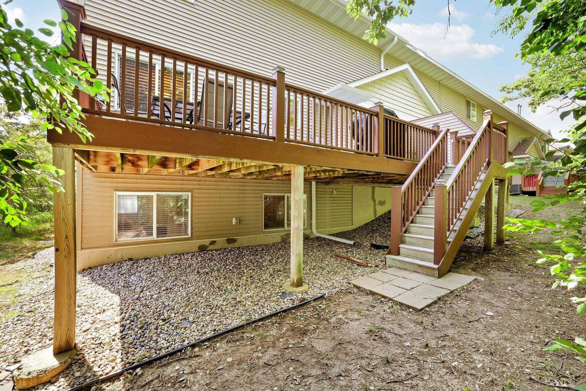 14995 Chestnut LN, Savage, MN 55378