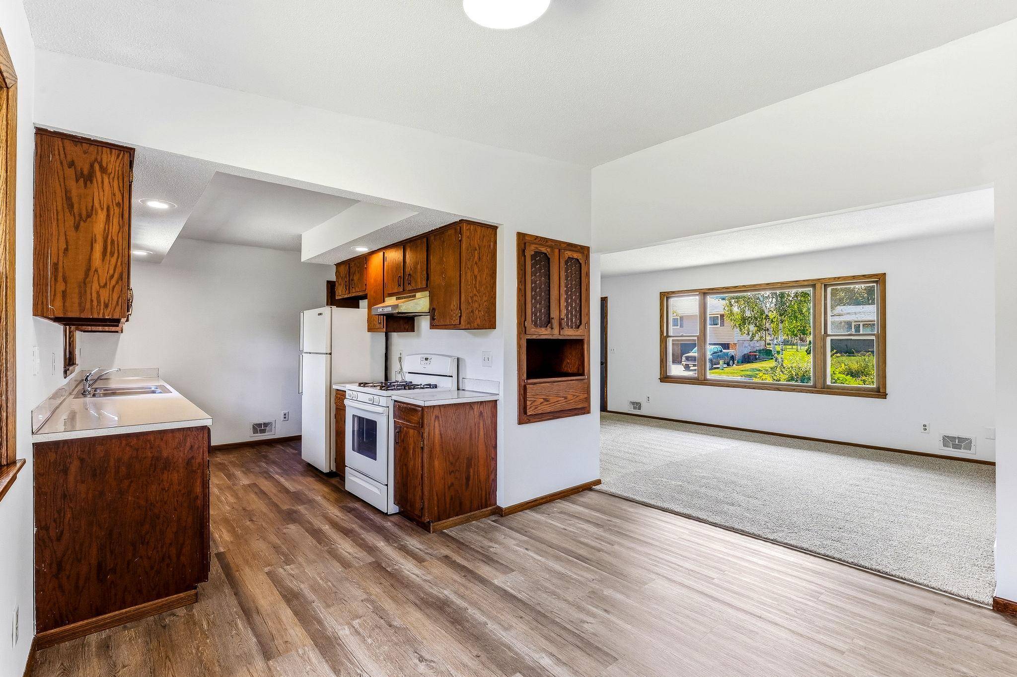 1334 21st ST W, Hastings, MN 55033