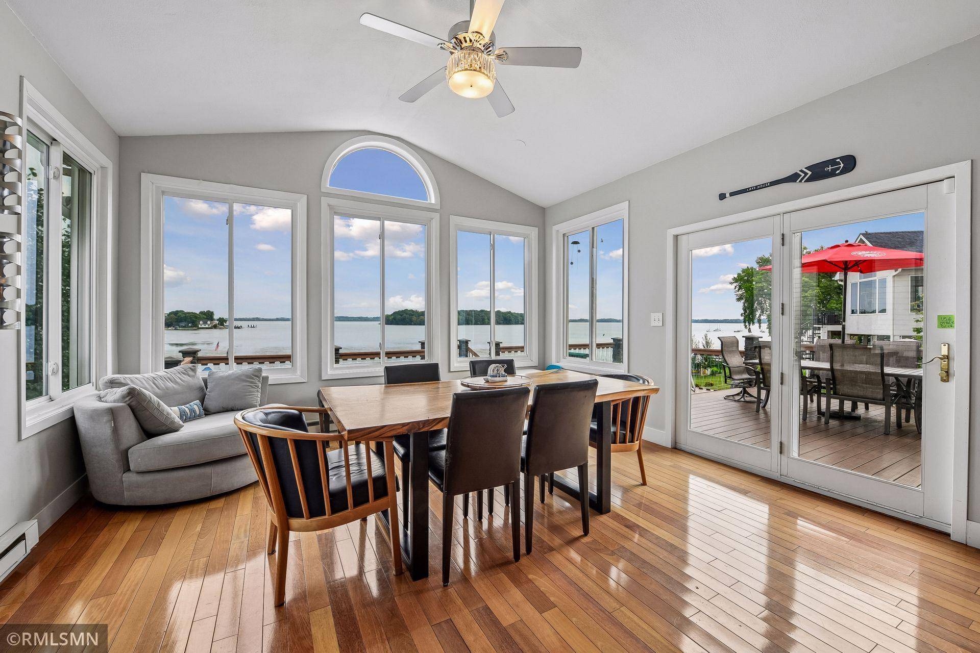 300 W Lake ST, Waconia, MN 55387