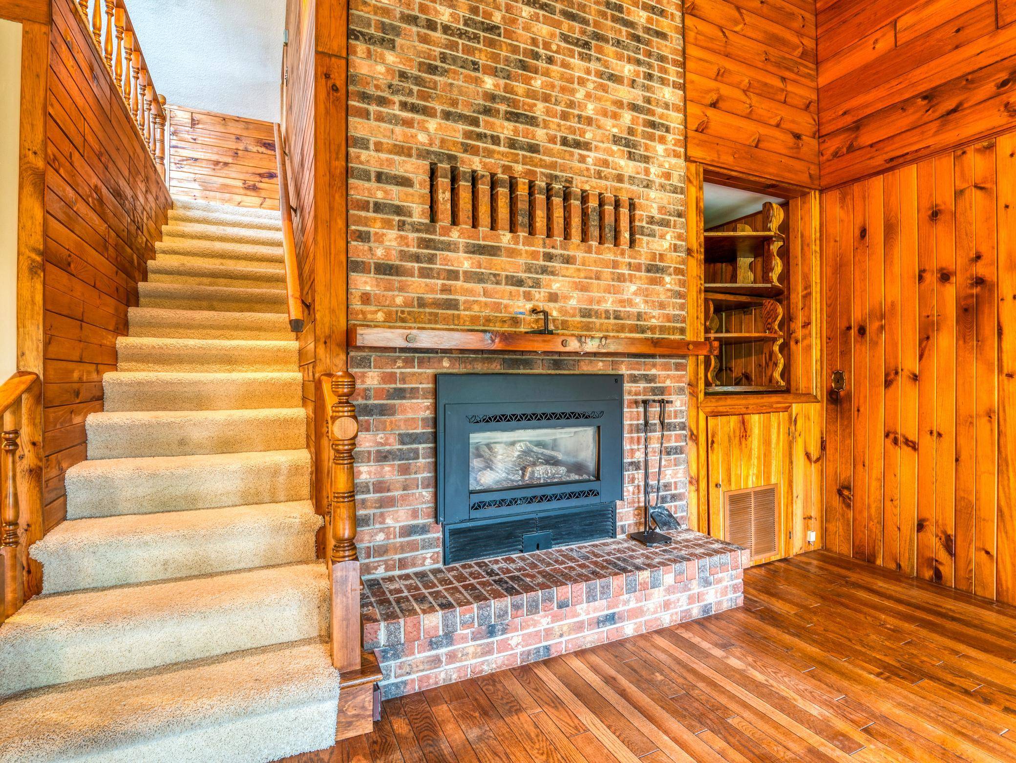 1902 Lakeview DR SW, Bemidji, MN 56601
