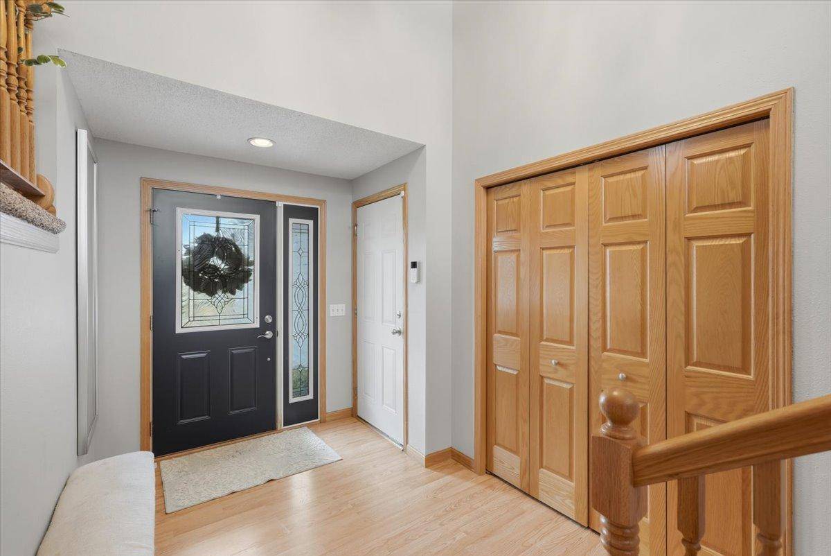 1253 Pheasant RUN, New Richmond, WI 54017