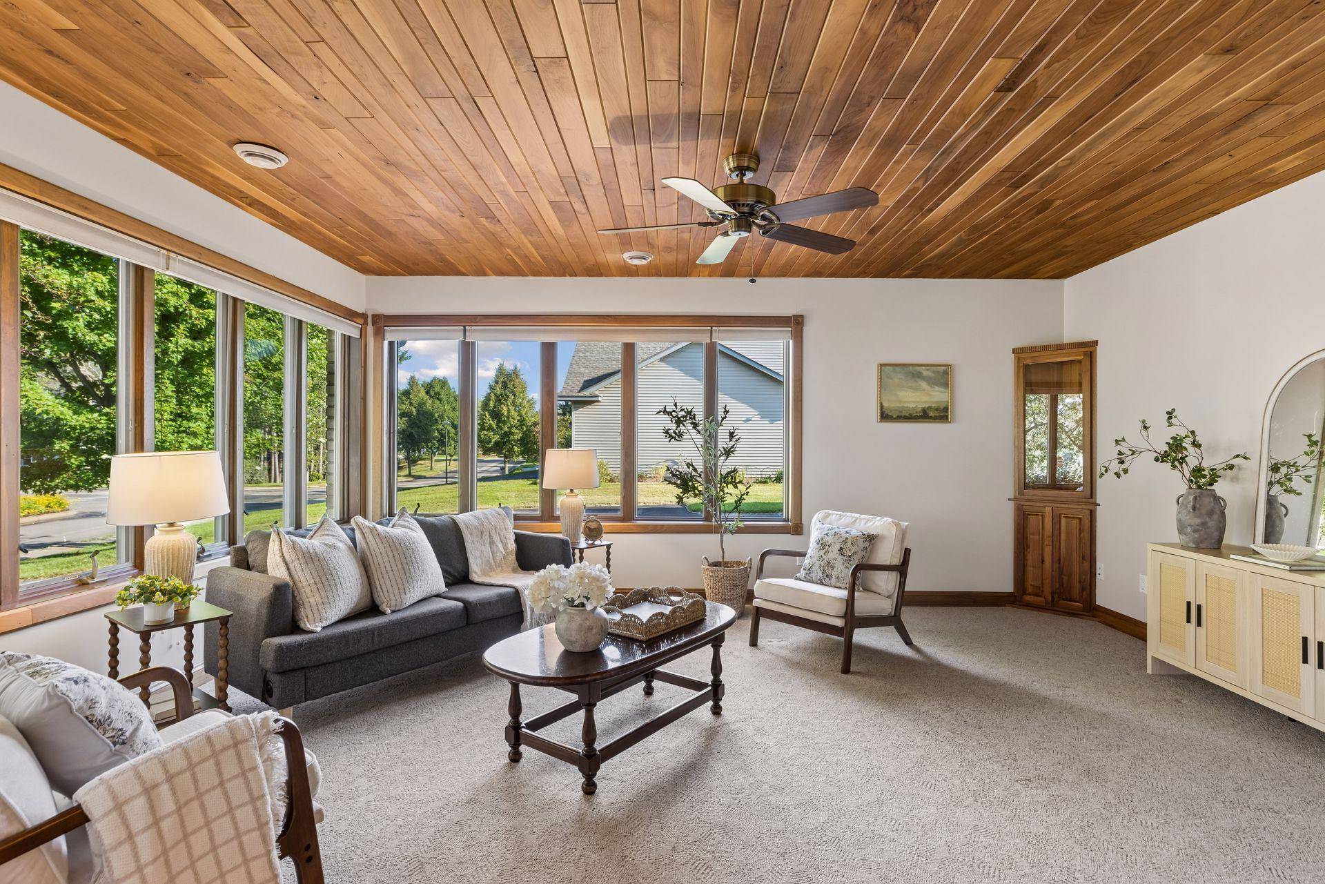 700 Spruce DR, Hudson, WI 54016