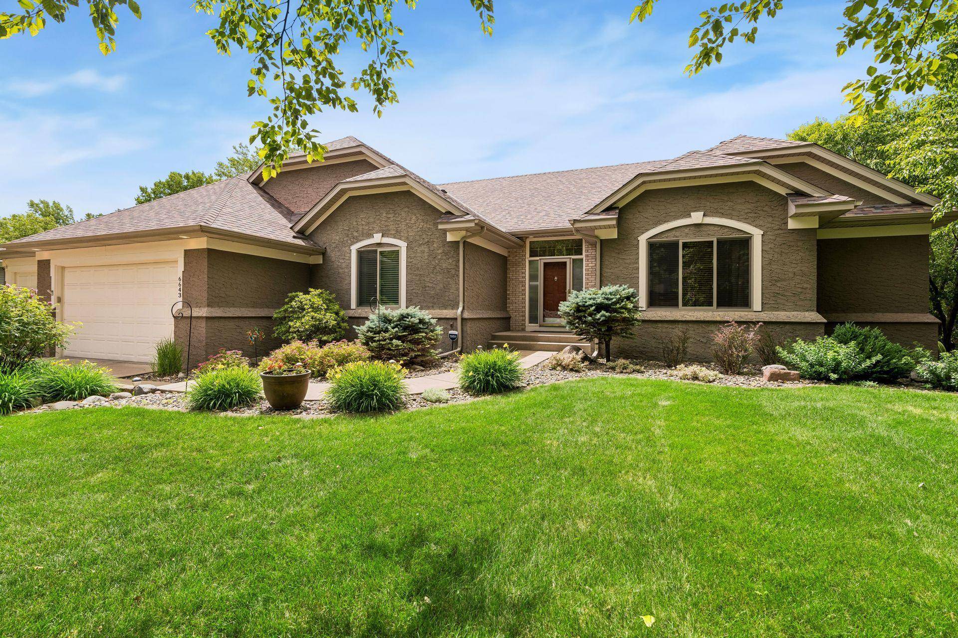 6643 Sherman Lake RD, Hugo, MN 55038