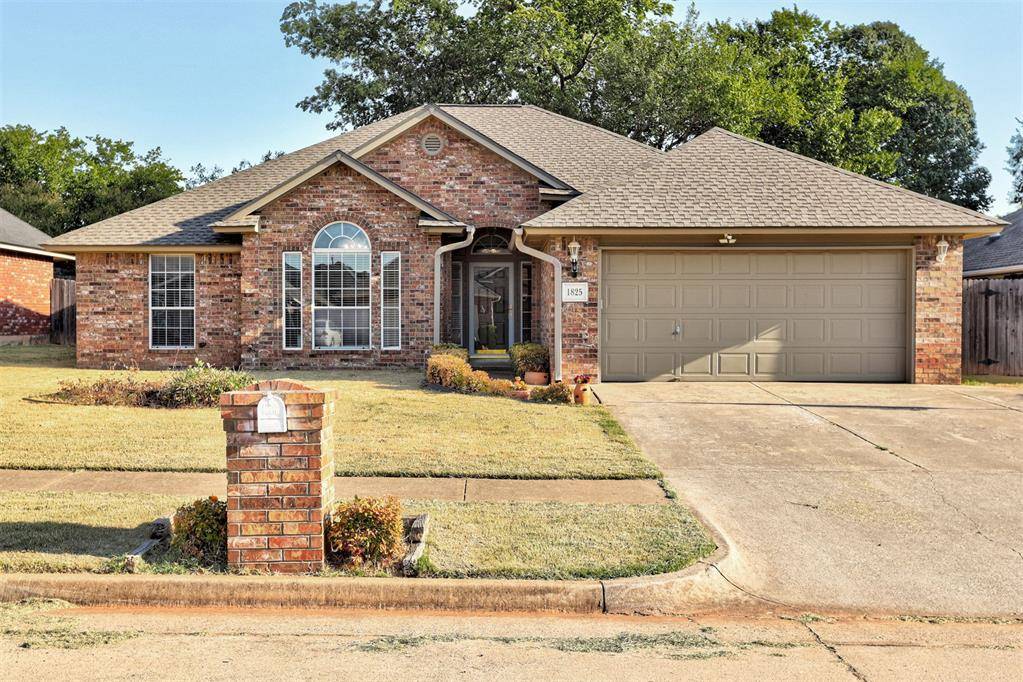 1825 SE 1st ST, Moore, OK 73160