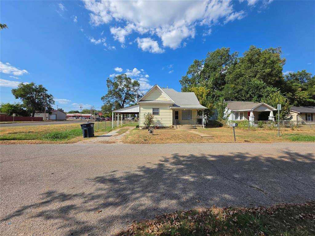 904 E 7th ST, Shawnee, OK 74801
