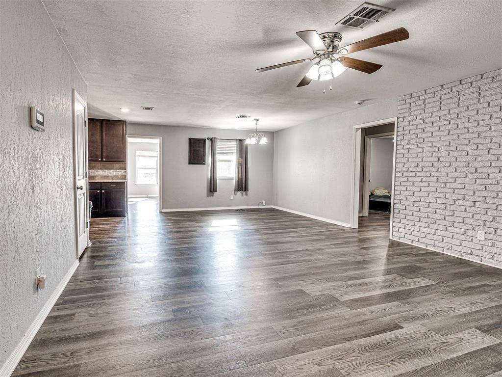 2103 N Tucker AVE, Shawnee, OK 74804