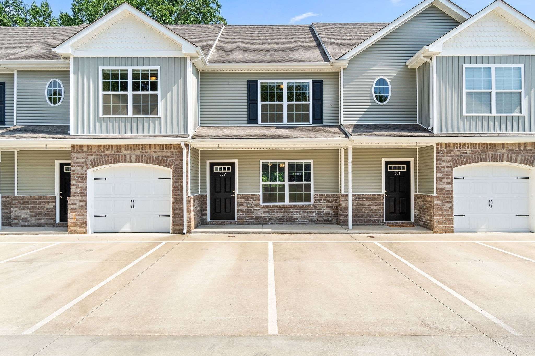1552 Tylertown Rd #608, Clarksville, TN 37040
