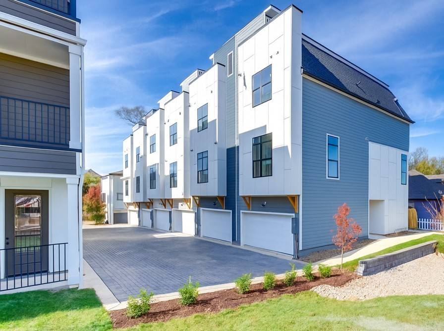 110 Myrtle St #Unit B, Nashville, TN 37206