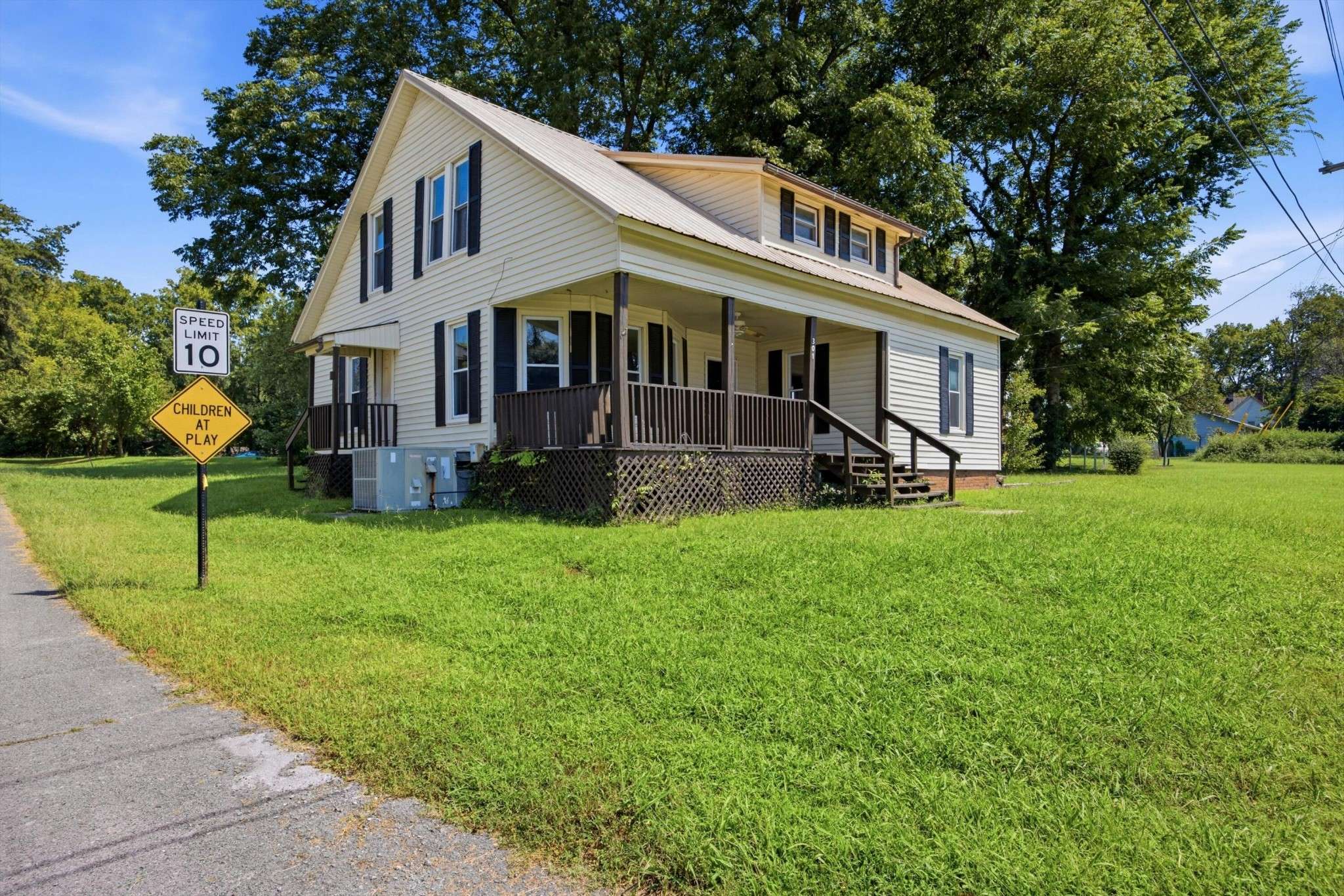 301 Bennett Street, Decherd, TN 37324