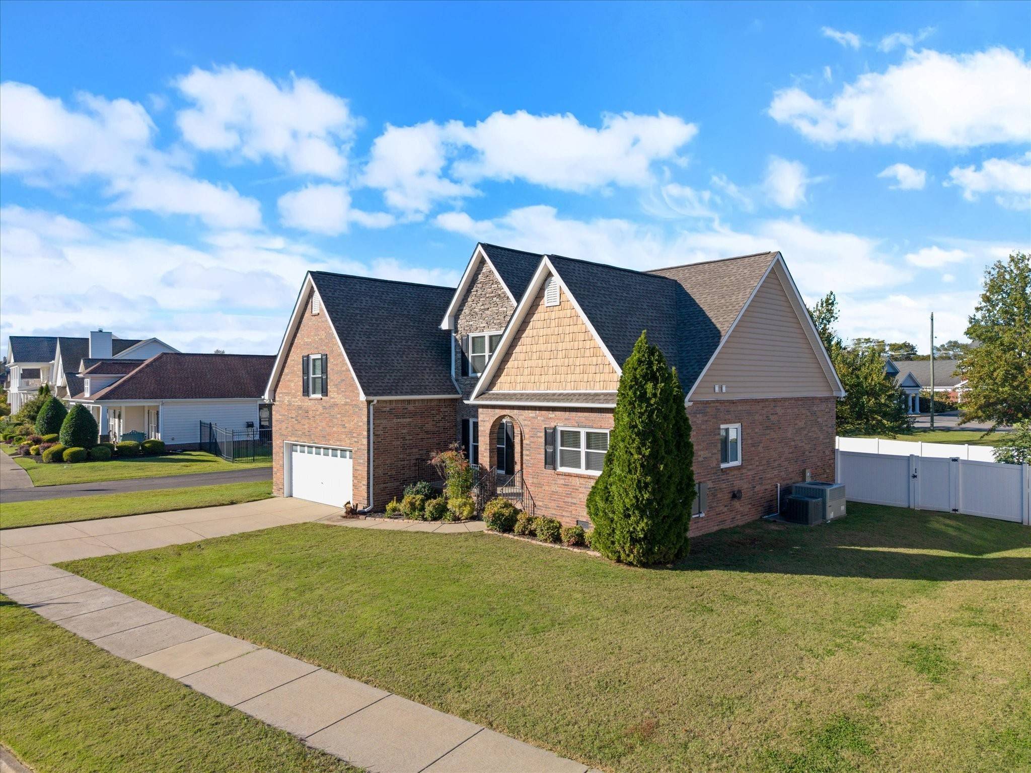 2187 Gold Valley Dr, Murfreesboro, TN 37130
