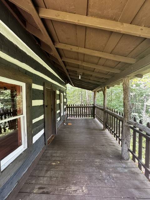 8668 Poplar Creek Rd, Nashville, TN 37221