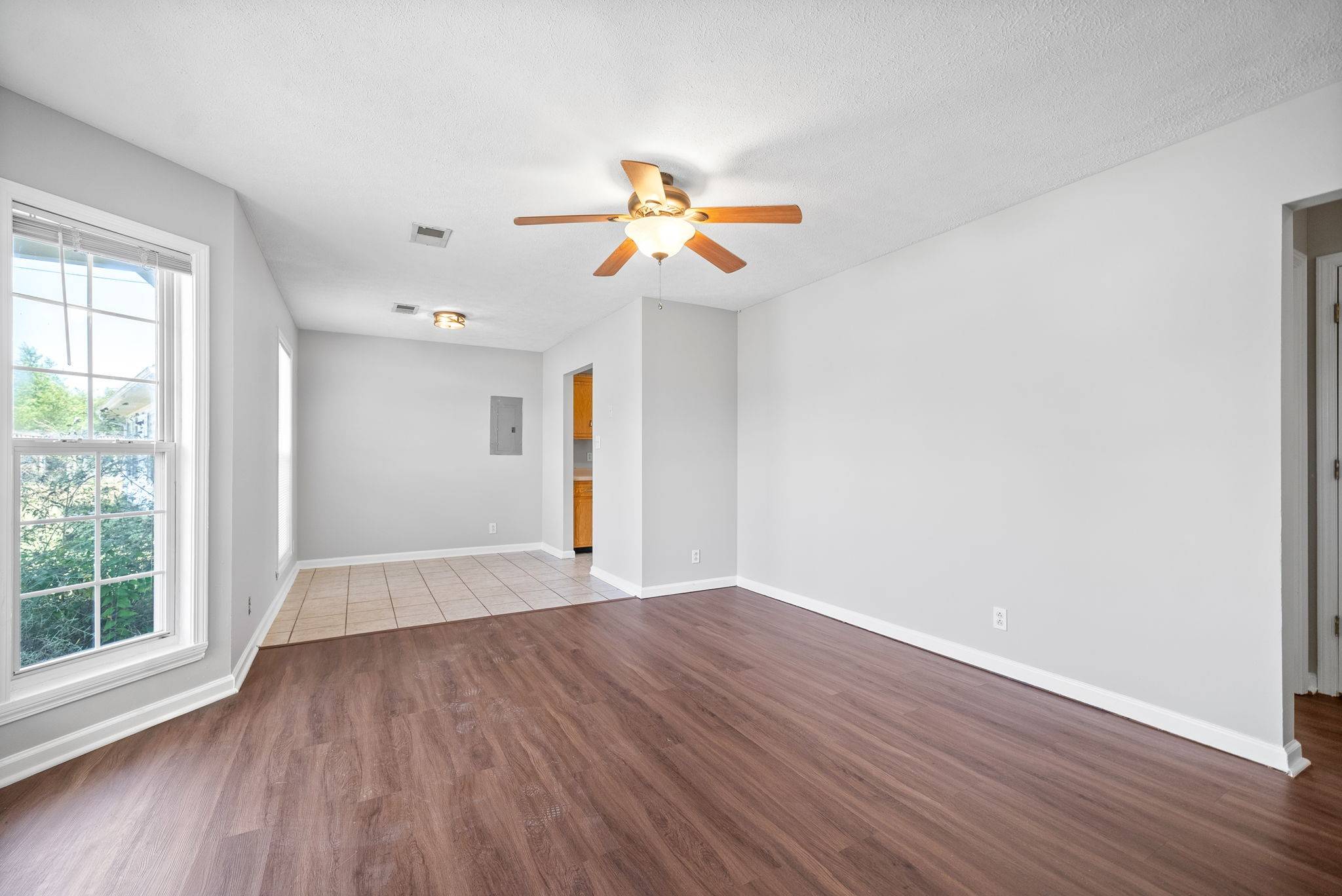 1067 Shadow Ridge Ave, Oak Grove, KY 42262