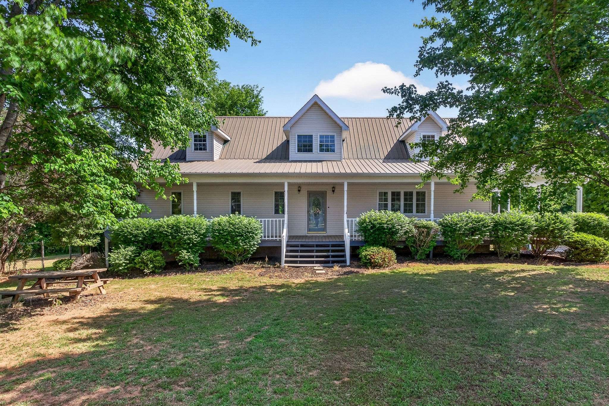 412 Rock Station Rd, Rock Island, TN 38581