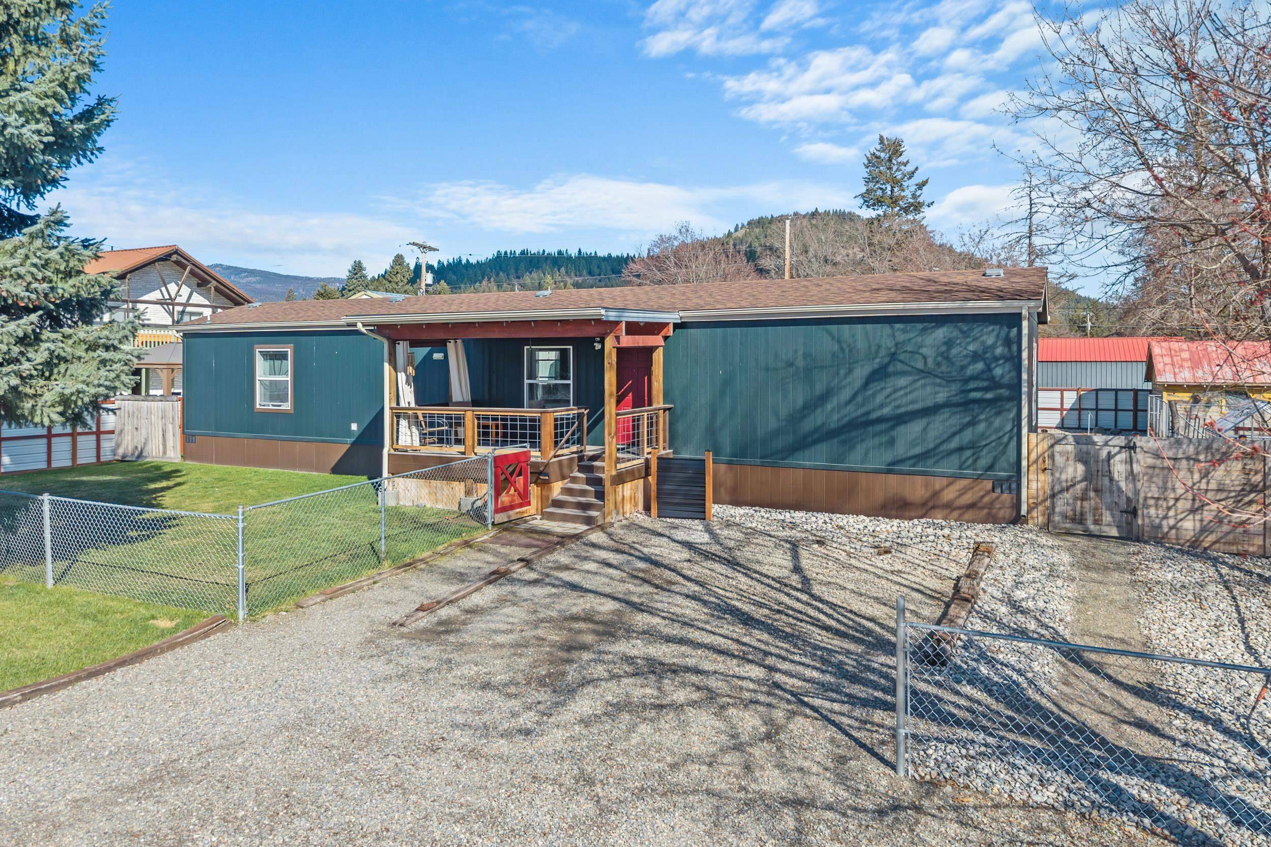 112 Blackwell St, Ione, WA 99139