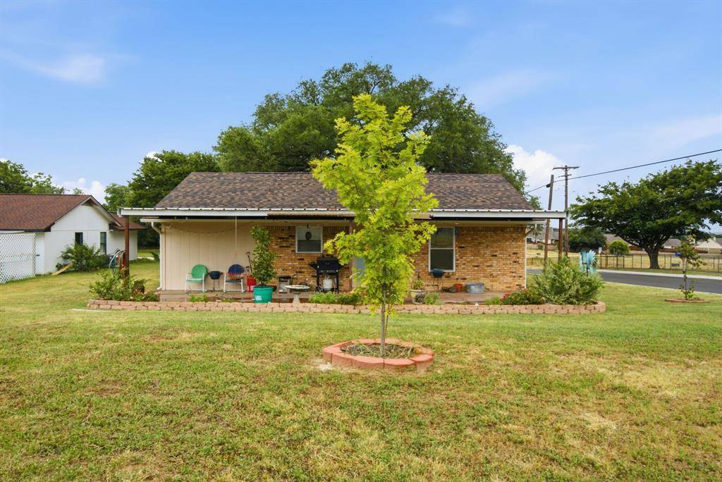 701 Van Winkle Street, Weatherford, TX 76086
