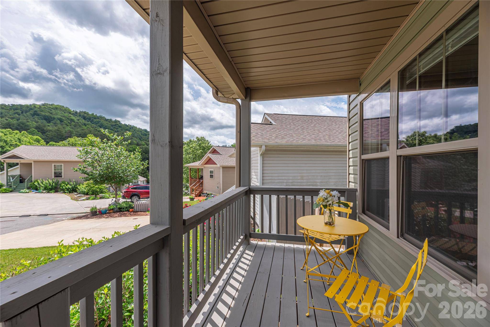 5 Declan DR, Weaverville, NC 28787