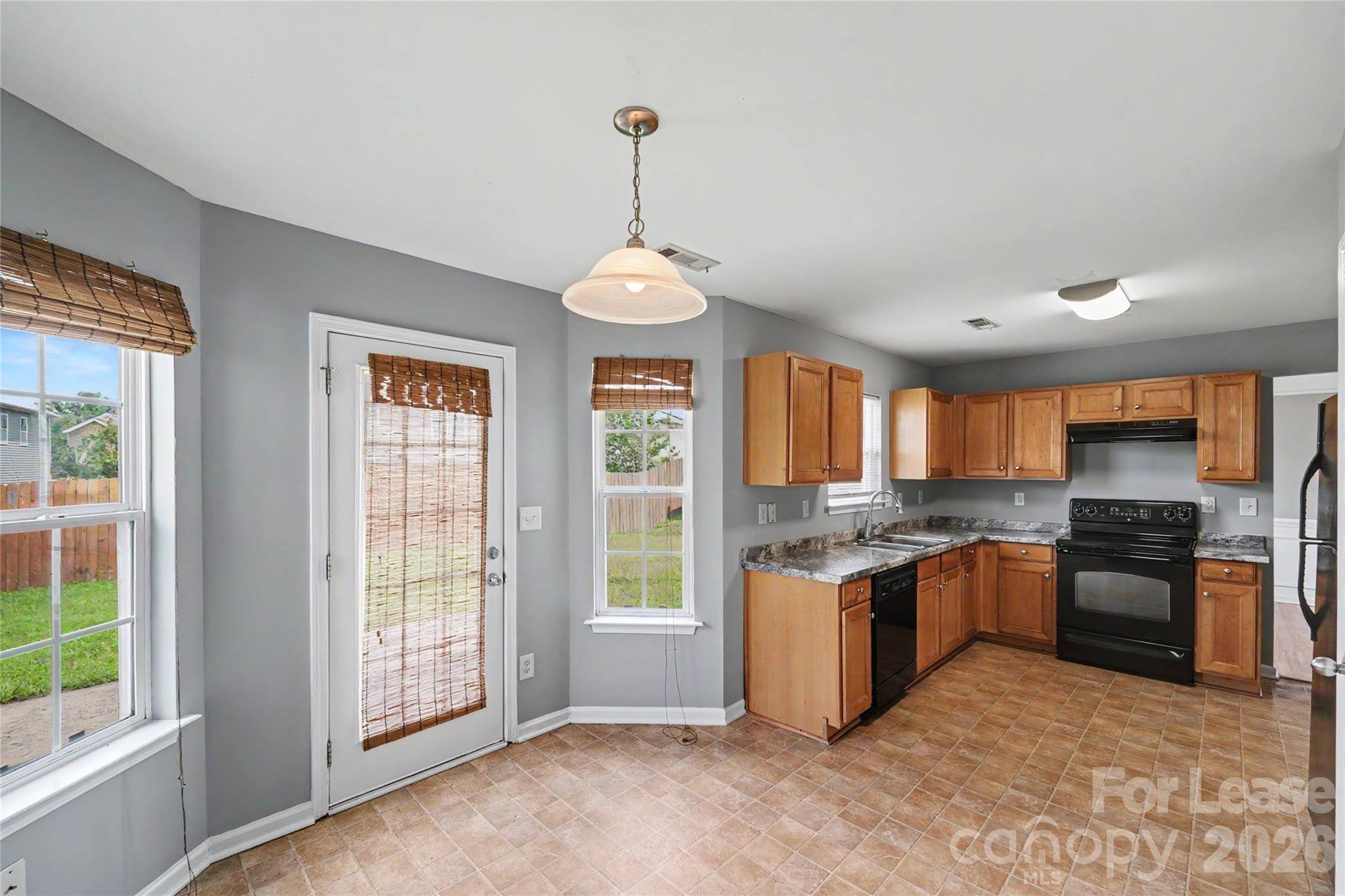 10521 Barvas ST, Charlotte, NC 28262