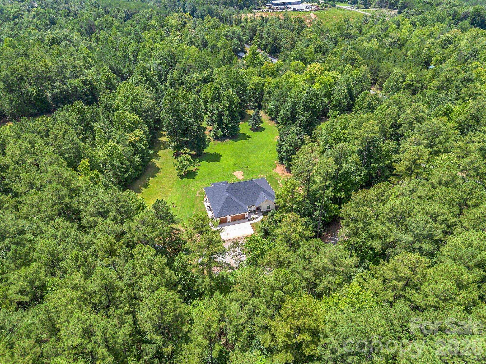 21 Rock Ridge RD, Mill Spring, NC 28756