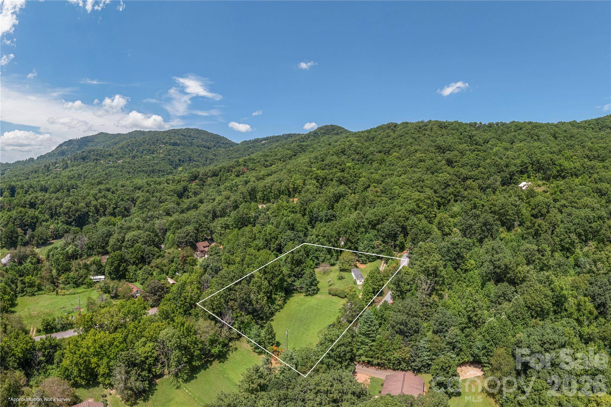 124 Sayles Town PL, Fairview, NC 28730