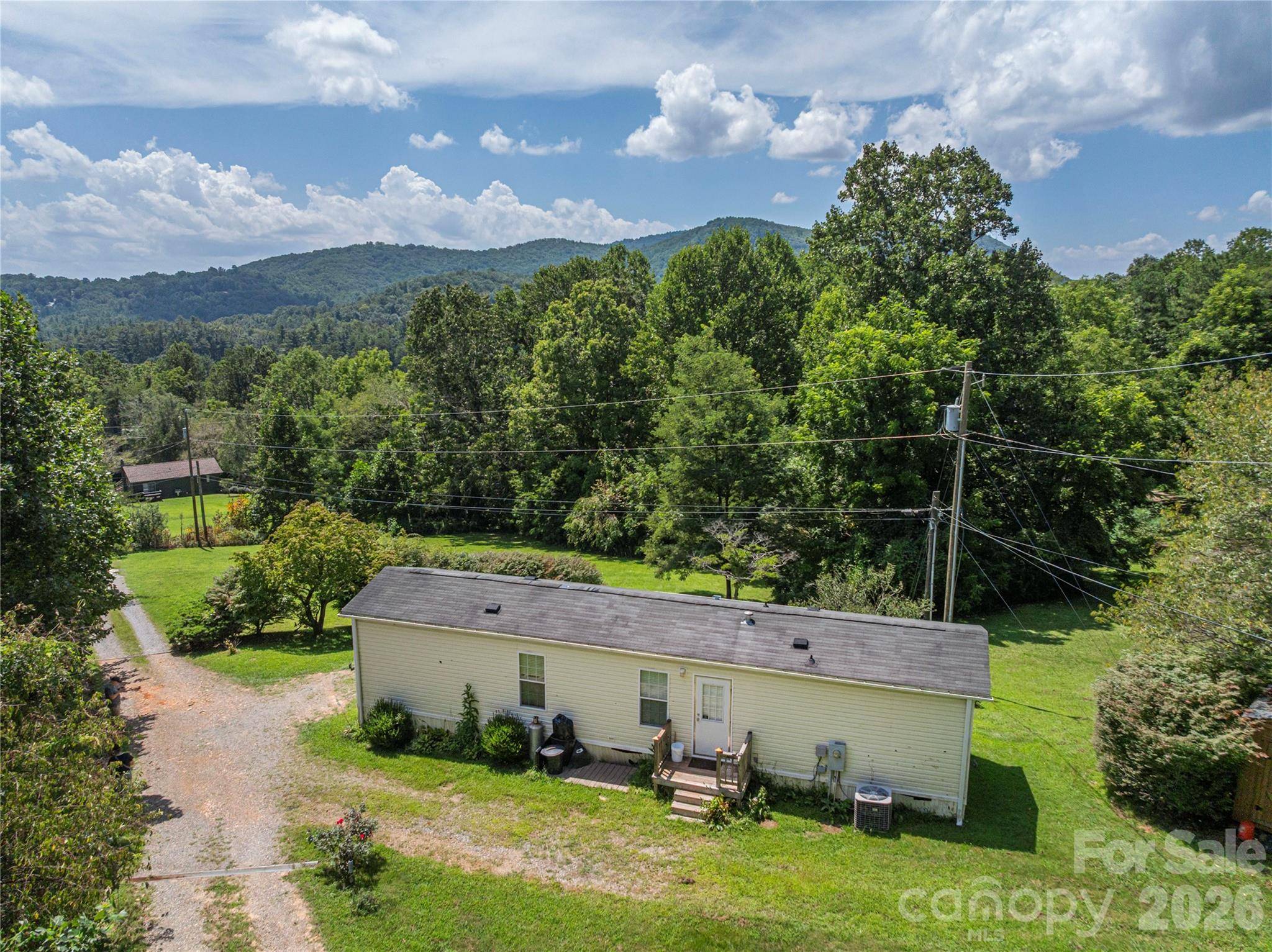 124 Sayles Town PL, Fairview, NC 28730