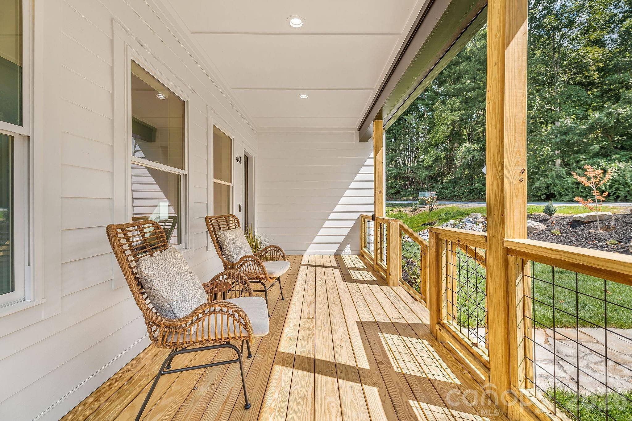447 Blooming Laurel DR, Hendersonville, NC 28792