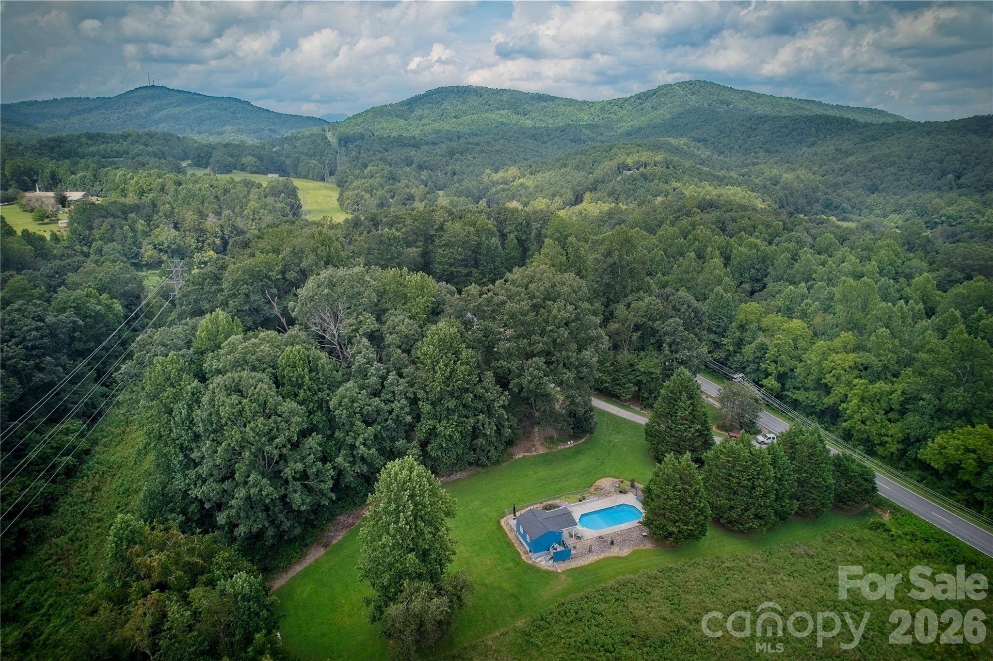 846 Old US 221 HWY S, Marion, NC 28752