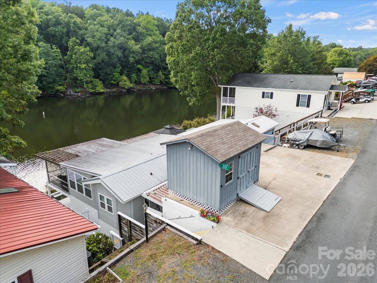 113 Clubhouse Drive EXT, New London, NC 28127