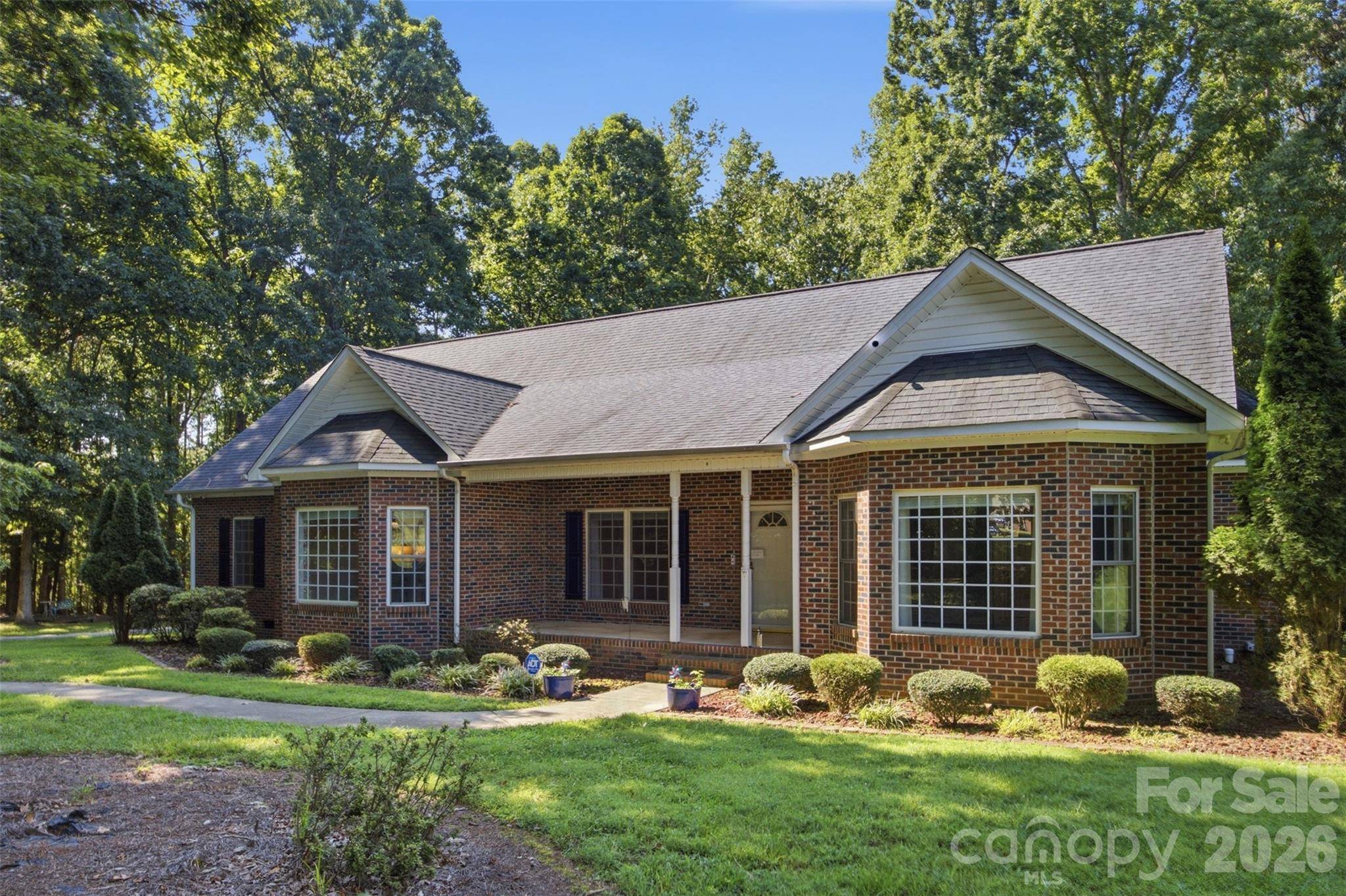 216 Minnie Queen LN, Belmont, NC 28012