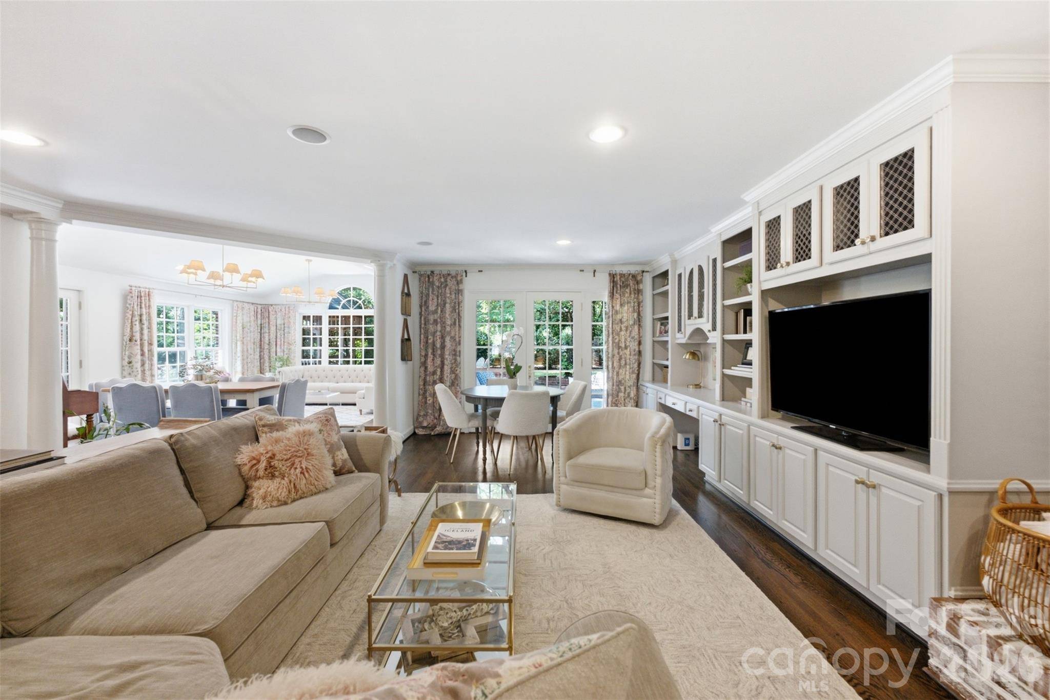 2801 Wamath DR, Charlotte, NC 28210