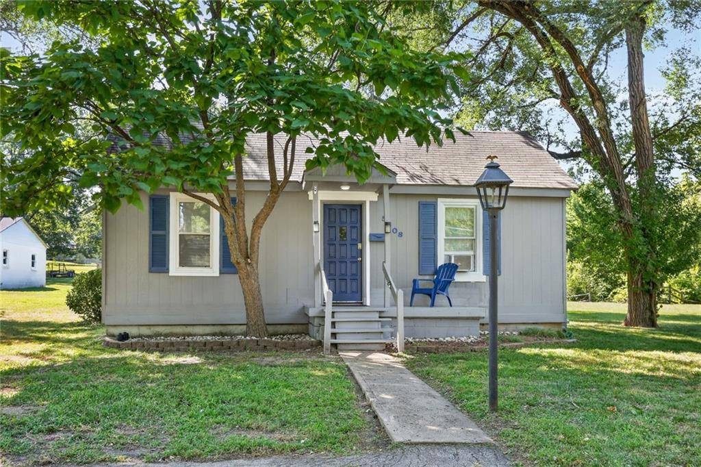5308 Quivira RD, Shawnee, KS 66216