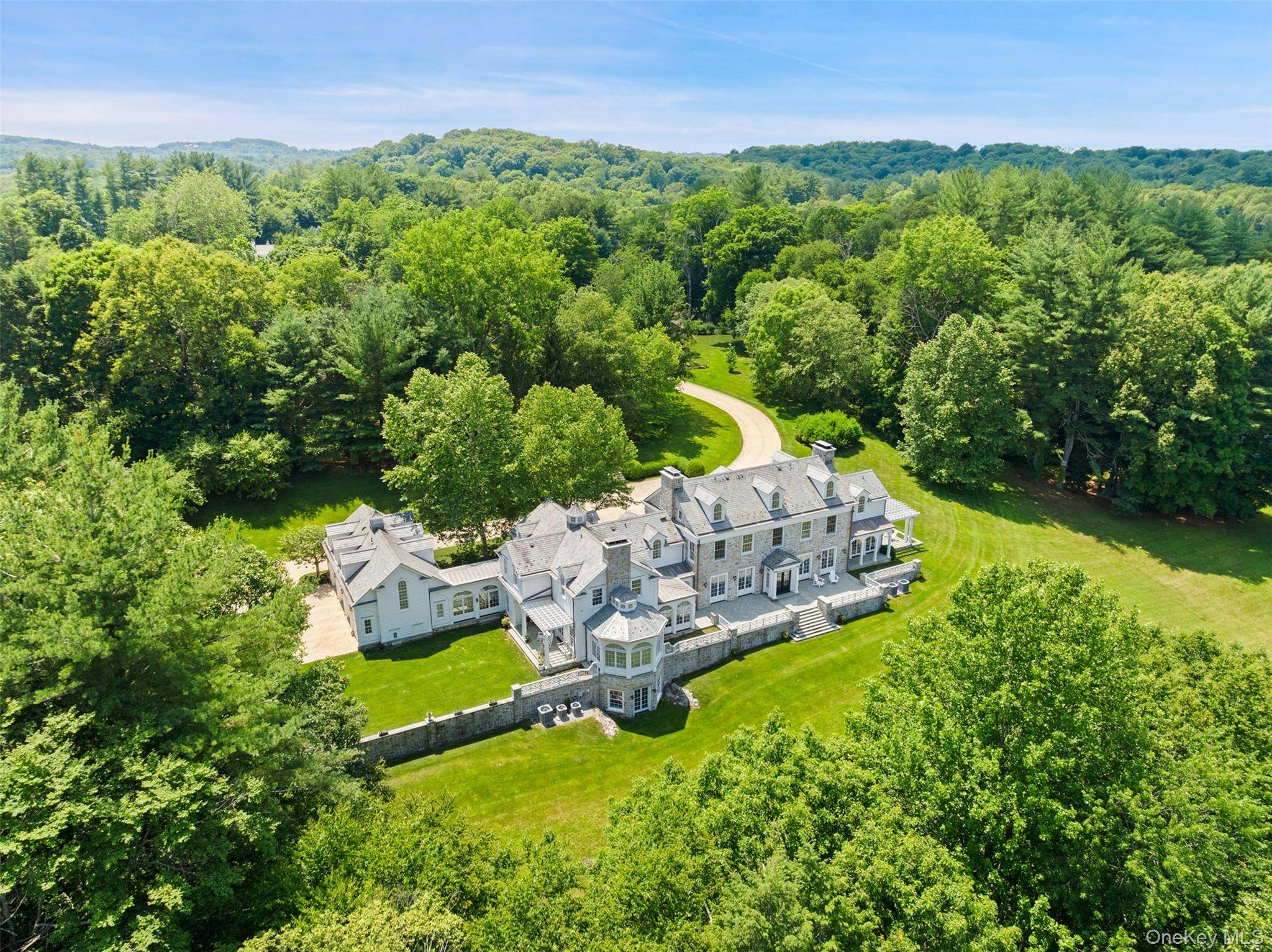 336 Cantitoe ST, Bedford Hills, NY 10507