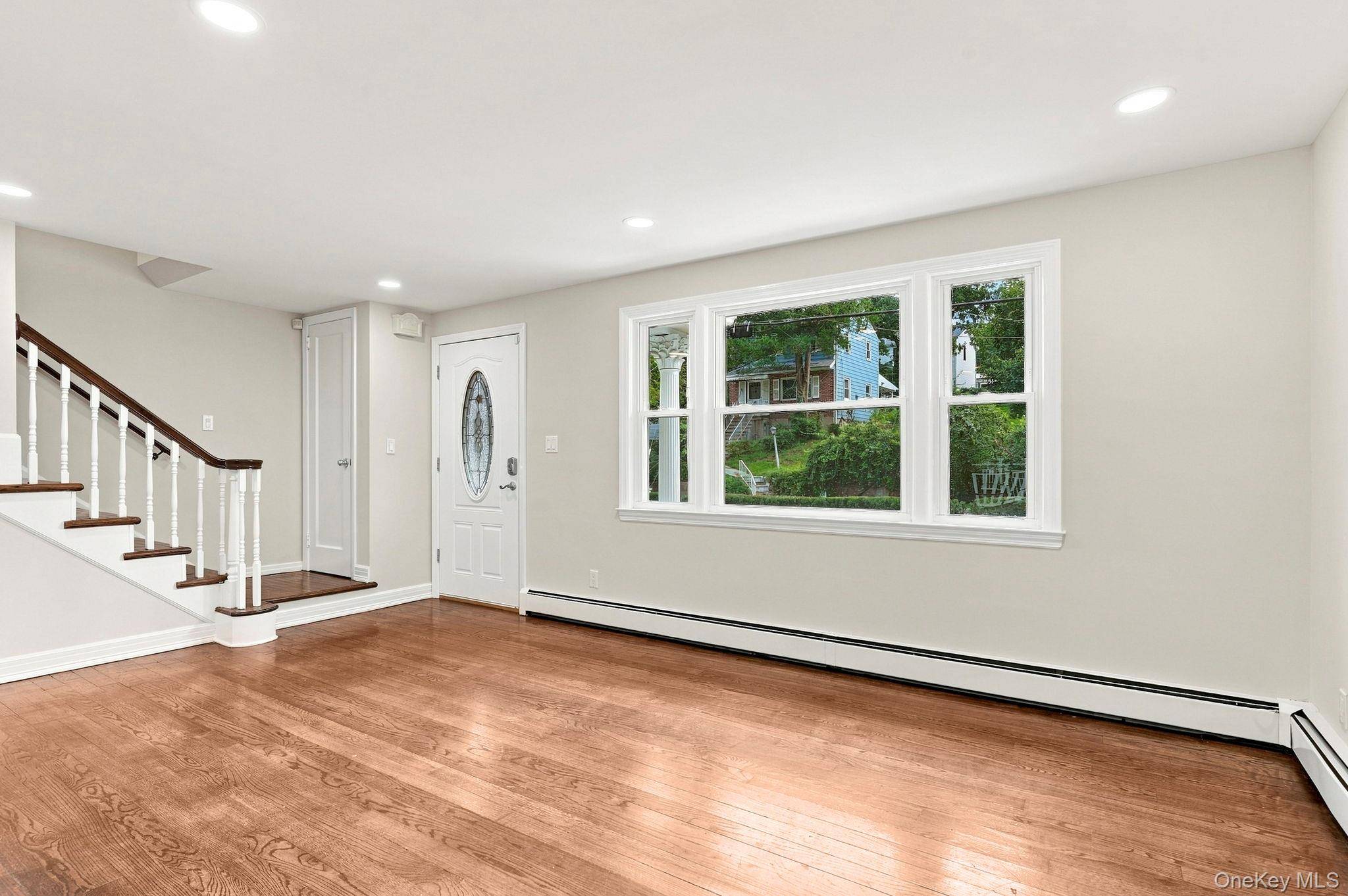 25 Greenvale CIR, White Plains, NY 10607