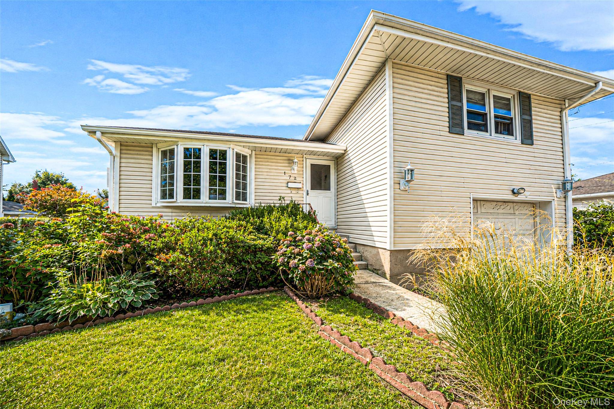 172 N walnut, Massapequa, NY 11758