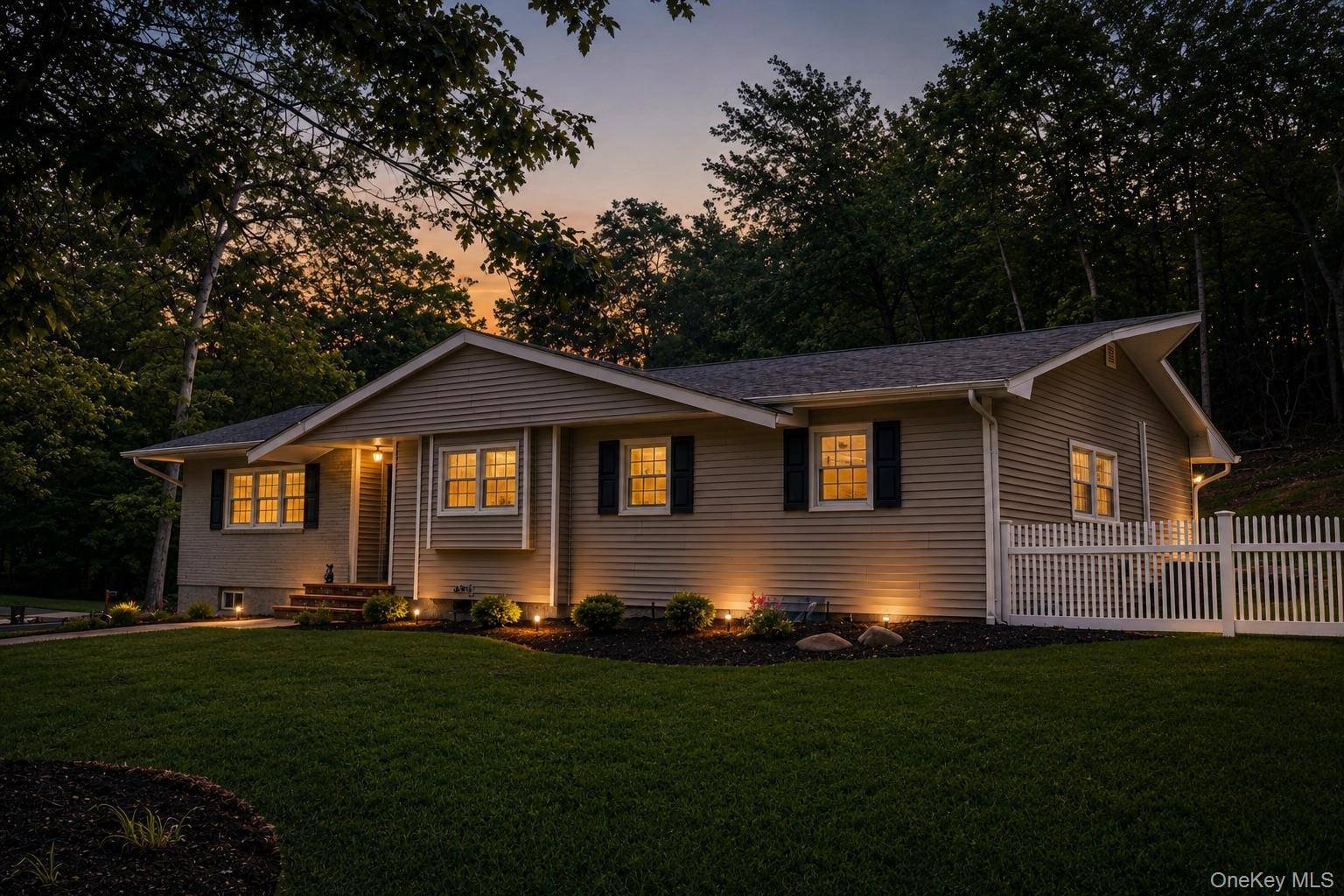 1 Gables BLVD, East Setauket, NY 11733