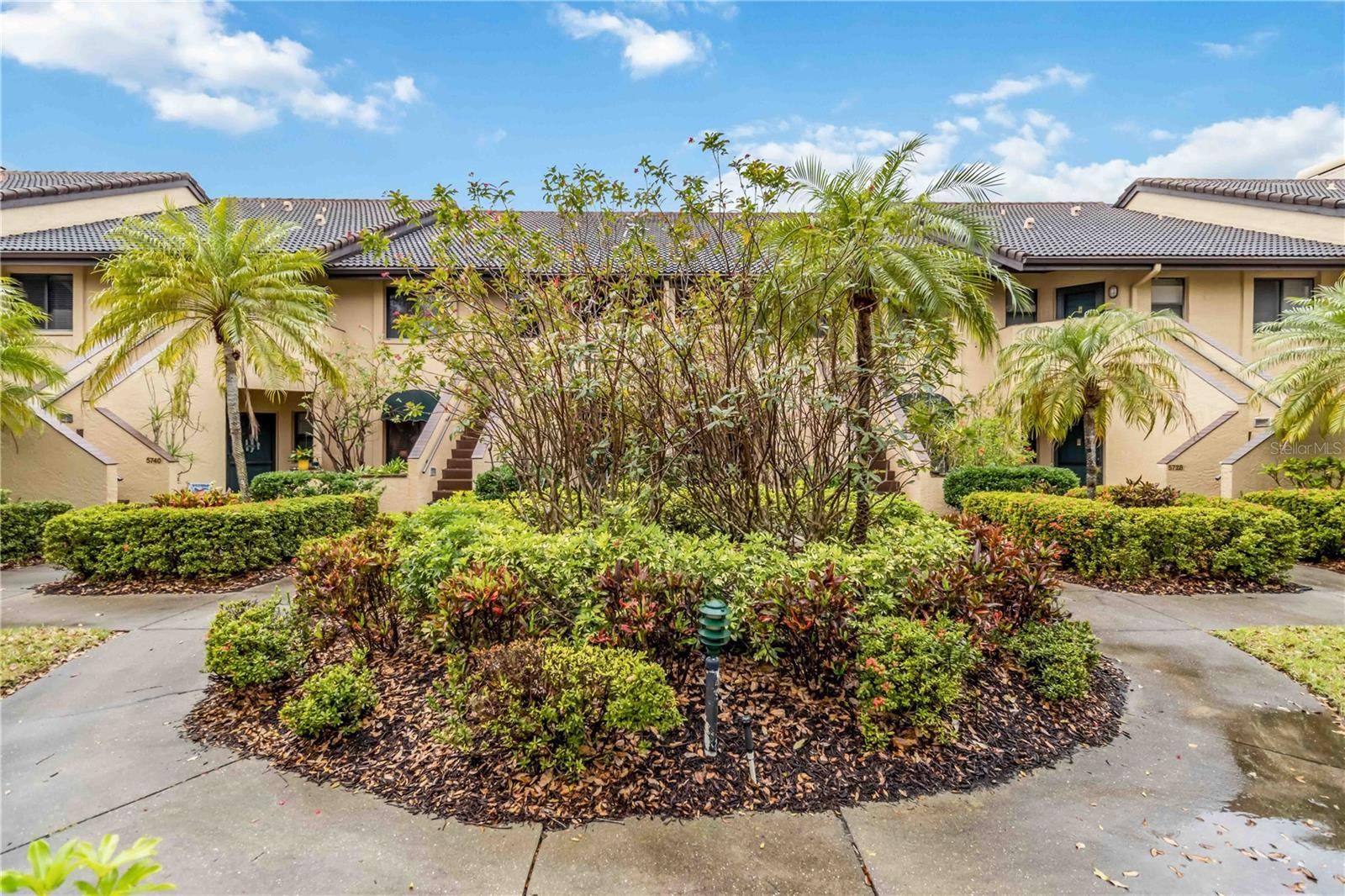 5734 ASHTON LAKE DR #7, Sarasota, FL 34231
