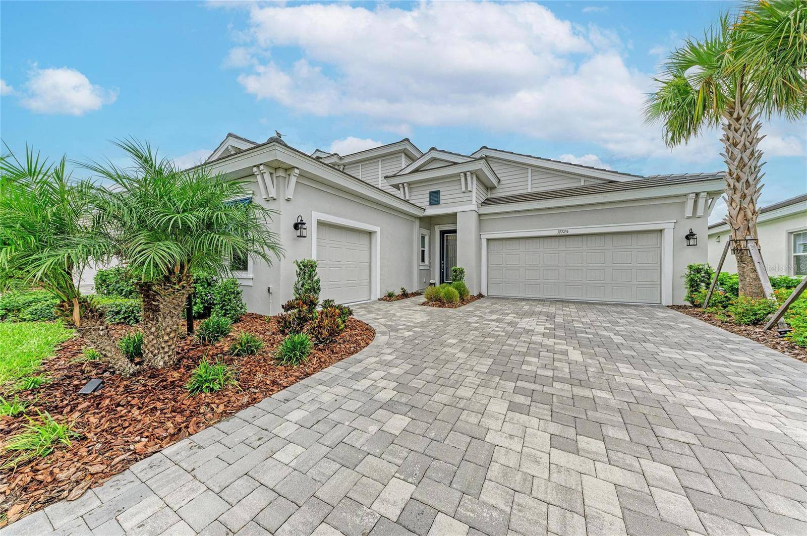 17725 ROOST PL, Lakewood Ranch, FL 34211