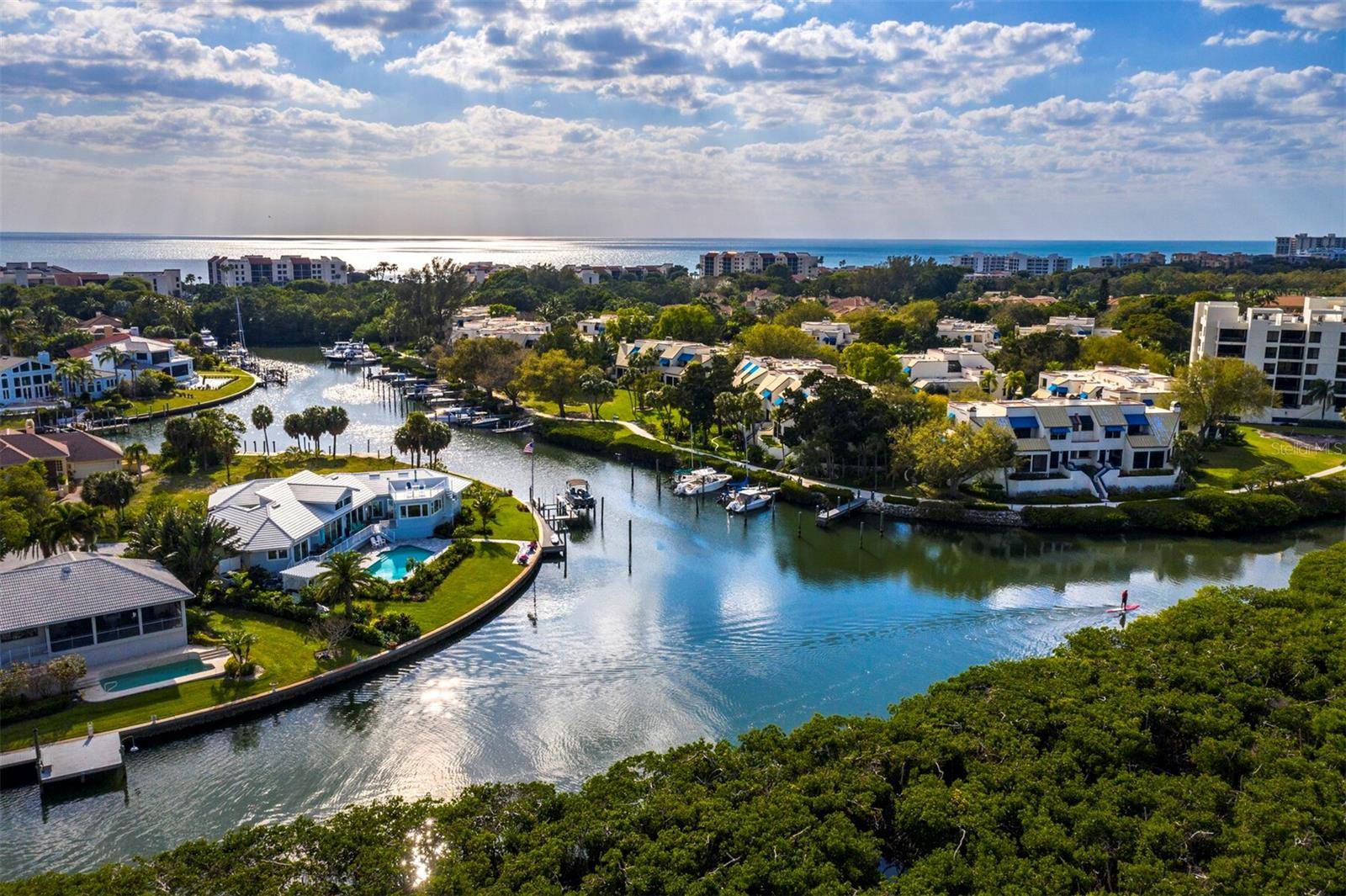 1906 HARBOURSIDE DR #304, Longboat Key, FL 34228