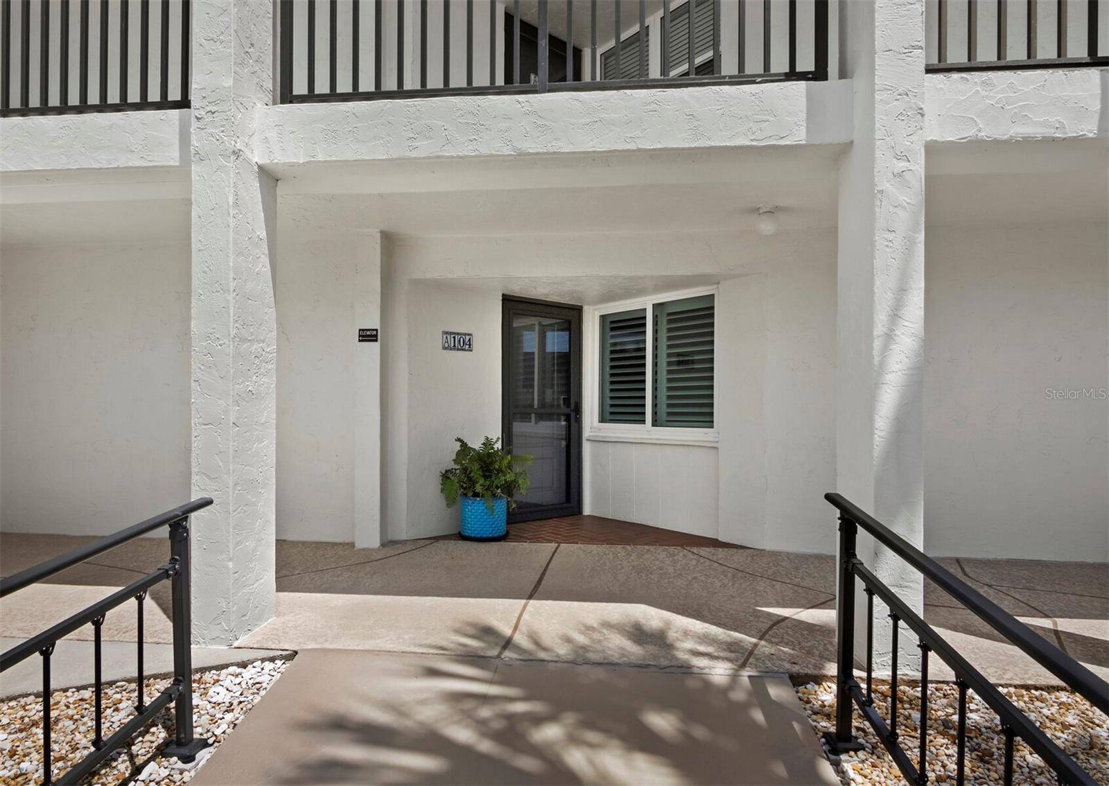 448 GULF OF MEXICO DR #A104, Longboat Key, FL 34228