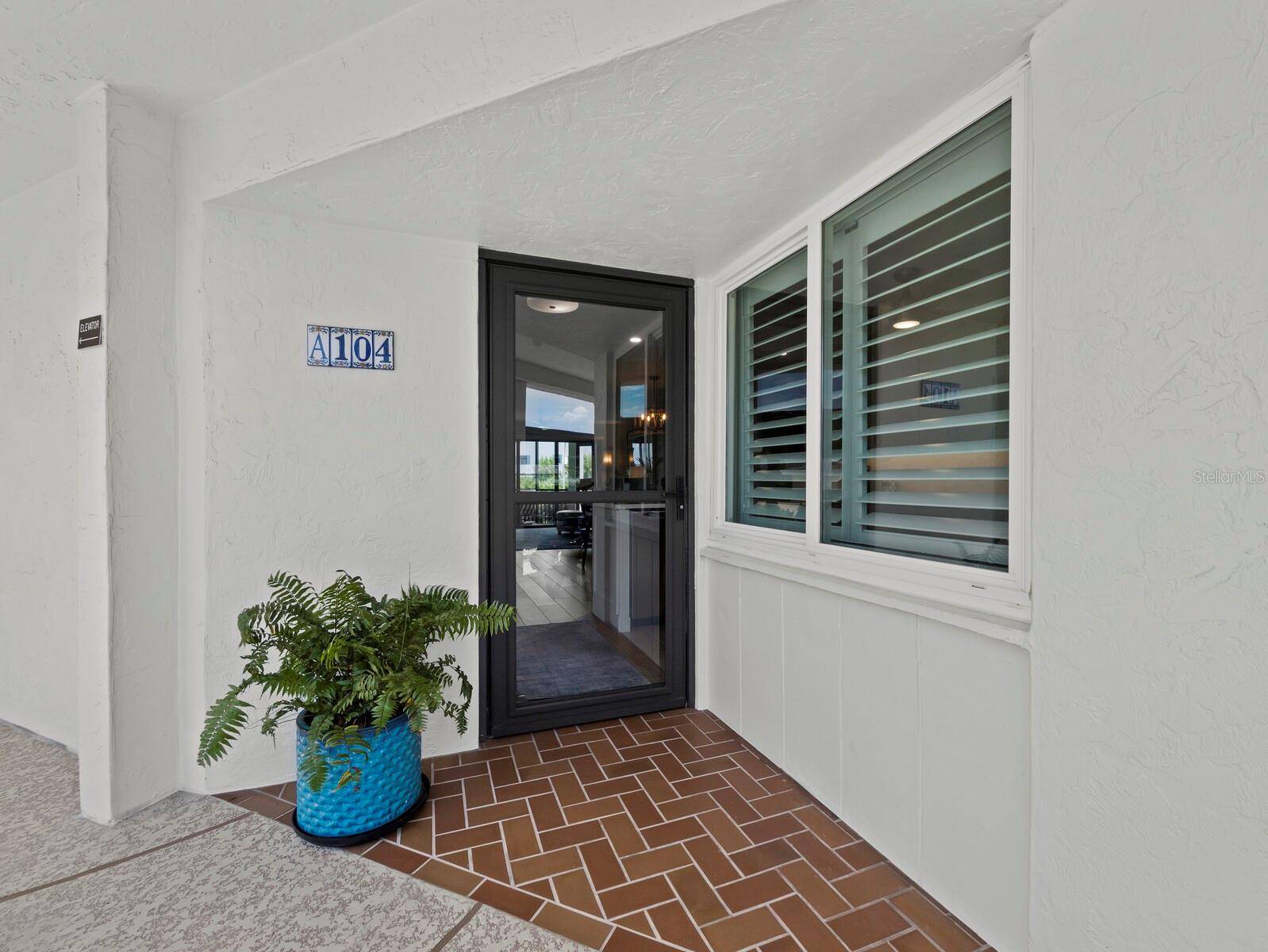 448 GULF OF MEXICO DR #A104, Longboat Key, FL 34228