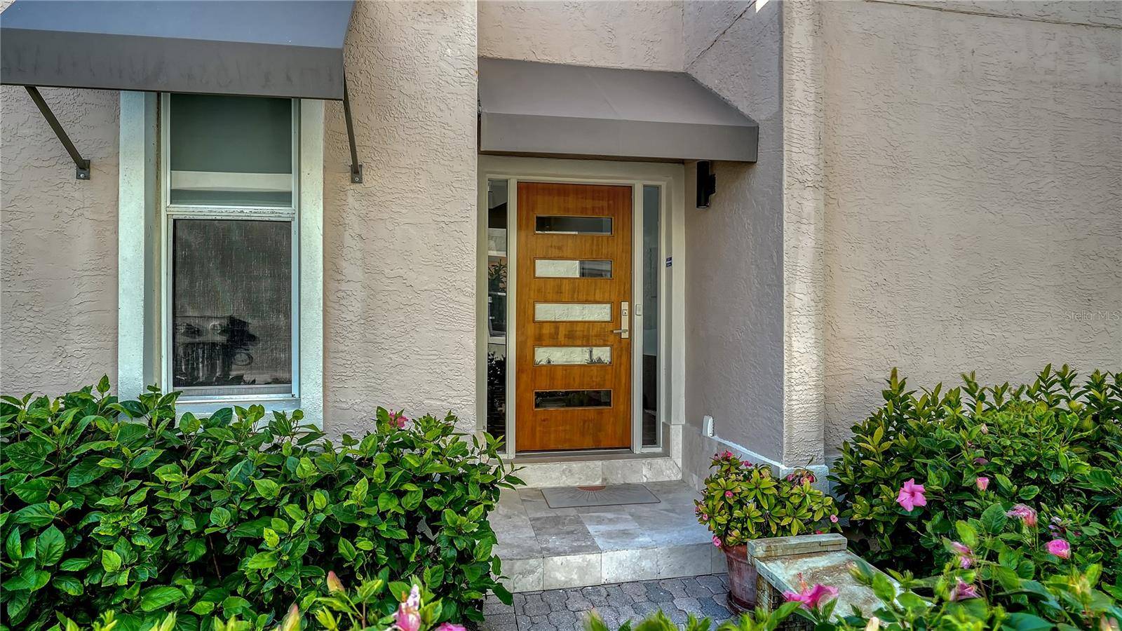 3530 MISTLETOE LN, Longboat Key, FL 34228