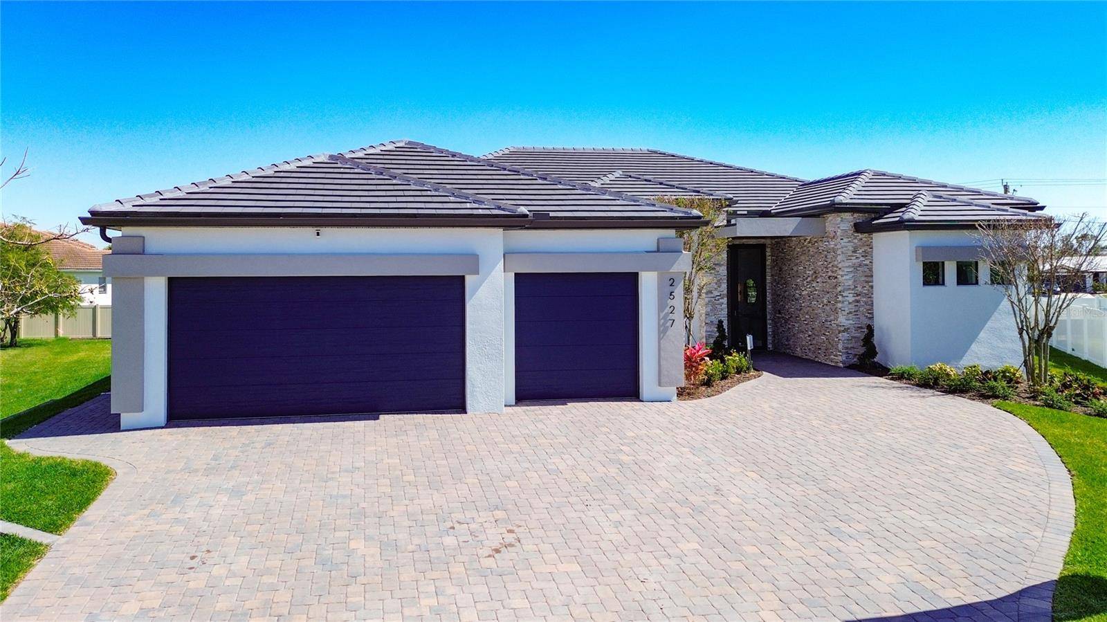 2527 GLEASON Pkwy, Cape Coral, FL 33914