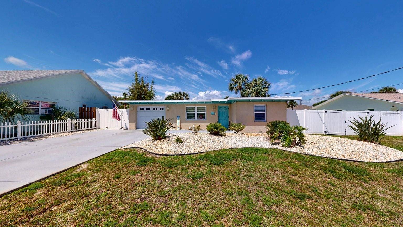 119 N PALMETTO AVE, Flagler Beach, FL 32136