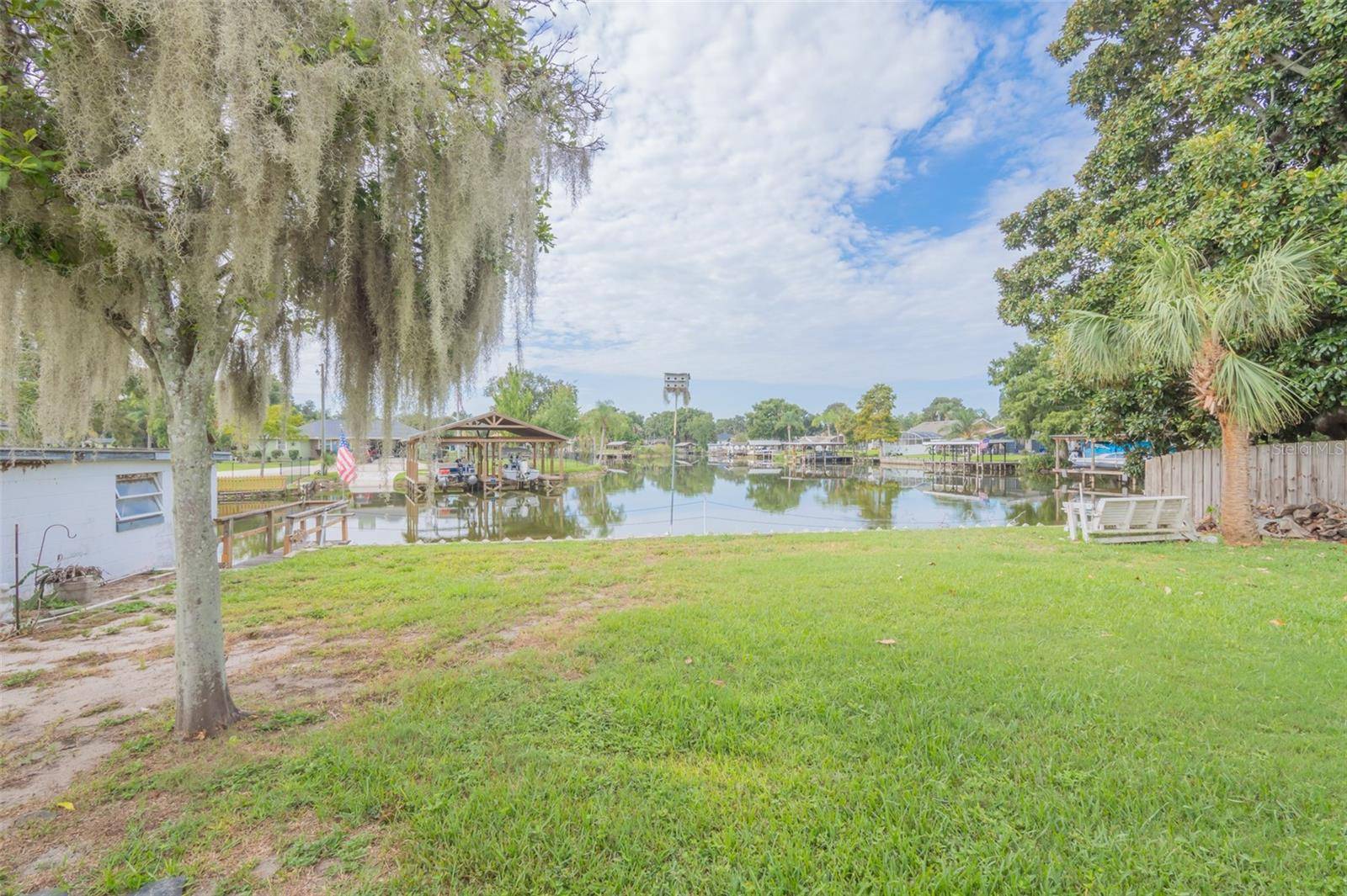 2712 GRAND ISLAND SHORES RD, Eustis, FL 32726